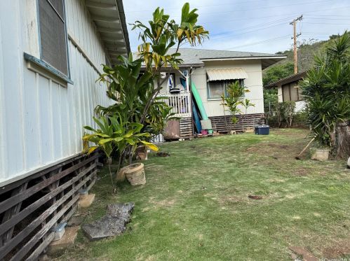 3877 Claudine St, Honolulu HI  96816-4333 exterior