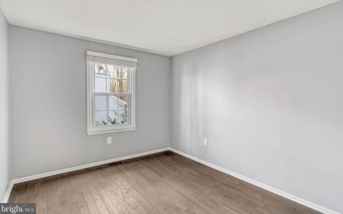 9919 Coffer Woods Rd, Springfield VA  22015-2903 exterior