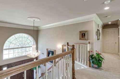 2212 Vly Vw Dr, Cedar Hill TX 75104-6712 exterior