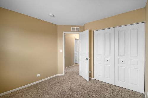 1467 Bar Harbor Ct, Pingree Grove IL  60140-2077 exterior