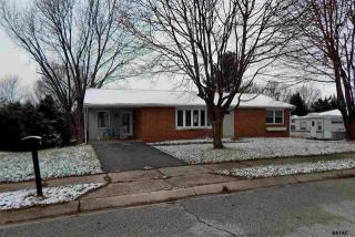 2435 Ramblewood Rd, York, PA 17408-3940
