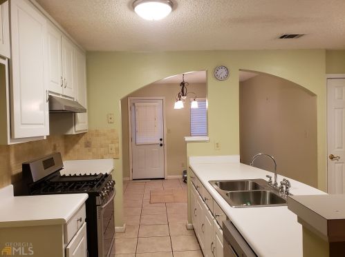 413 Tina Hely Ct, Stockbridge GA  30281-6479 exterior