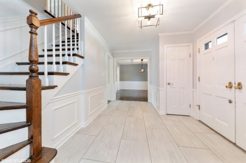 1459 Berkley Ct, Bannockburn, IL 60015-2113