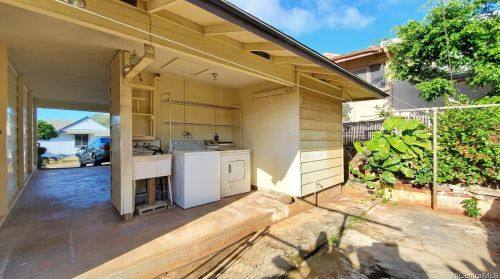 4124 Maunaloa Ave, Honolulu HI  96816-4525 exterior