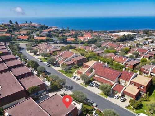 61 Cresta Verde Dr, Palos Verdes Estates, CA 90274-5453