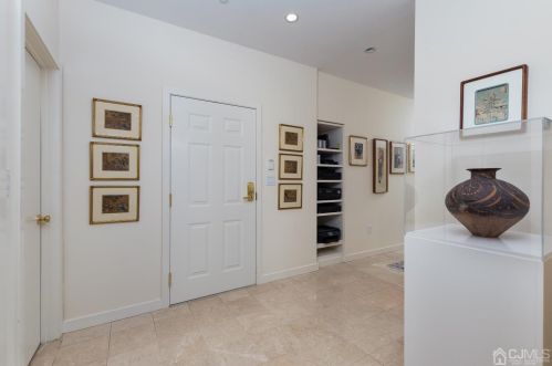 2119 Windrow Dr, Princeton, NJ 08540-5023