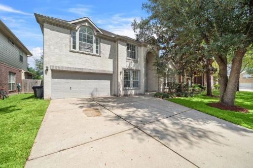 5819 Grand Saline Dr, Richmond TX  77469-6173 exterior