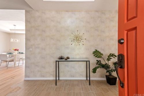 2004 Troy Pl, Vista CA  92084-4831 exterior