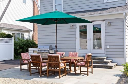 5 Alden Ave, Norwalk CT  06855-2501 exterior