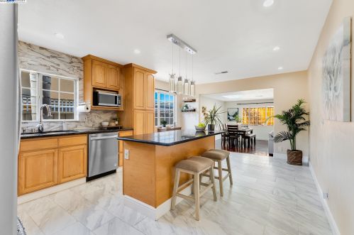 3087 Muirdrum Pl, San Jose, CA 95148-2024
