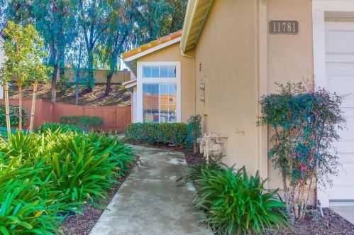 11781 Caminito De Las Missiones, San Diego, CA 92128-3341