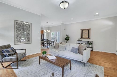 179 Bowen Cir, Atlanta GA  30315-2608 exterior