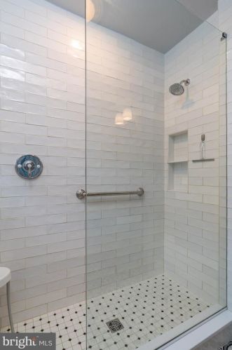 860 Fountain Ave, Lancaster PA  17601-4533 exterior