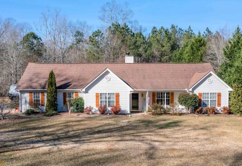 180 Seabolt Dr, Locust Grove, GA 30248-2143