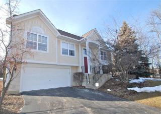970 Darla Ct, Waukegan, IL 60085-8658