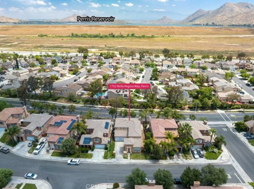 1702 Bella Regina Way, Perris, CA 92571-7475