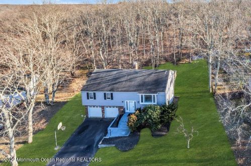 18 New Castle Ct, Jackson Twp, NJ 08527-2650