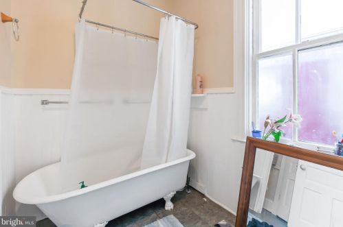 247 Ross St, Lancaster PA  17602-1940 exterior