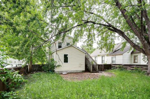 733 Conway St, Saint Paul MN  55106-5507 exterior