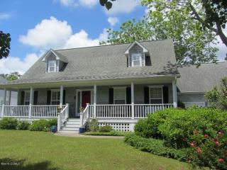 177 Gibbs Ct, Cape Lookout National Seasho, NC 28516-1558