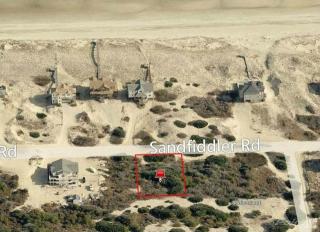 2330 Sandfiddler Rd, Corolla, NC 27927-9317