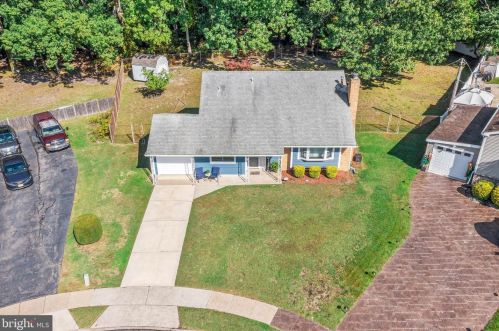 2 Whitman Ter, Blenheim, NJ 08012-1020