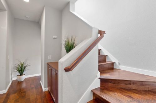 1470 Caminito Sicilia, Chula Vista CA  91915-4142 exterior