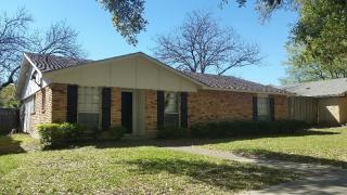 6405 Briar Knoll Dr, Garland TX  75043-6019 exterior