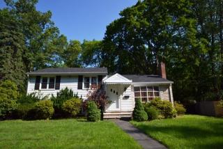 149 Durie Ave, Closter, NJ 07624-1734