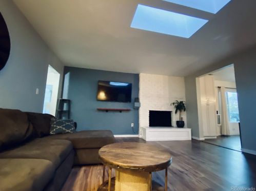 2250 Zuni St, Englewood CO  80110-1058 exterior