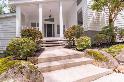 1712 Cofield Dr, Cayce-West Columbia, SC 29169-5402