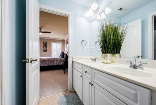 605 Herron Trce, Atlanta GA  30349-1598 exterior