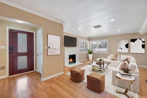 5758 Halbrent Ave, Van Nuys, CA 91411-3246