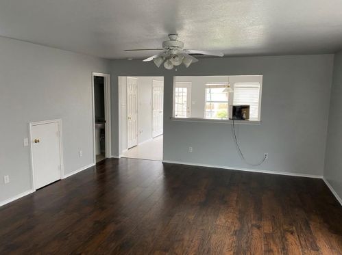 7580 Kings Trl, Fort Worth TX  76133-8346 exterior