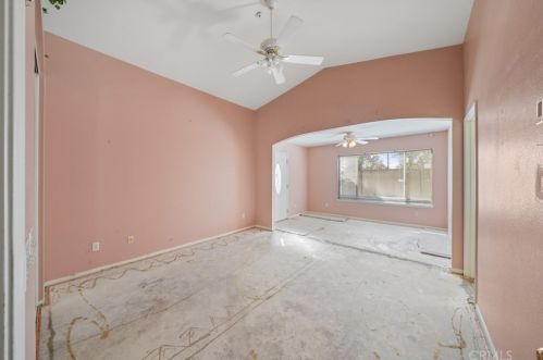 145 Cape Elizabeth Way, Riverside CA  92506-6180 exterior