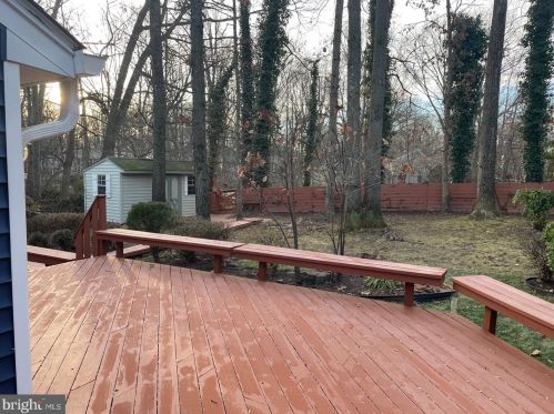 9919 Coffer Woods Rd, Springfield VA  22015-2903 exterior