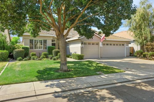 3220 Tehama Ct, Modesto, CA 95355-7845