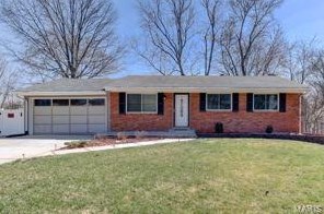 2306 Esquline Dr, Fenton, MO 63026-2207