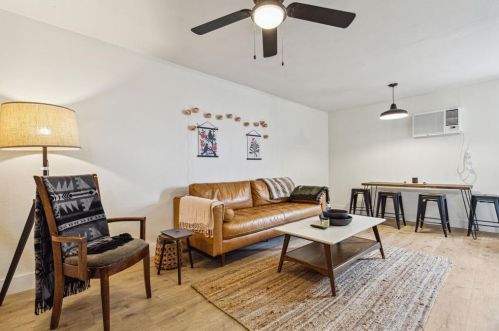 3821 Mercury St, Fort Worth TX  76111-5142 exterior