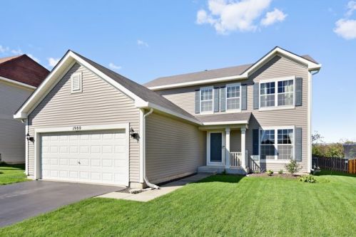 1980 Aaron Ct, Pingree Grove, IL 60140-9089