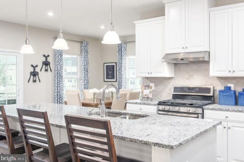 1400 Beck Ml Rd, Hanover PA 17331-9752 exterior