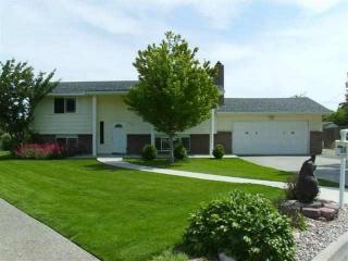 3302 Garfield Ct, Kennewick, WA 99337-4394