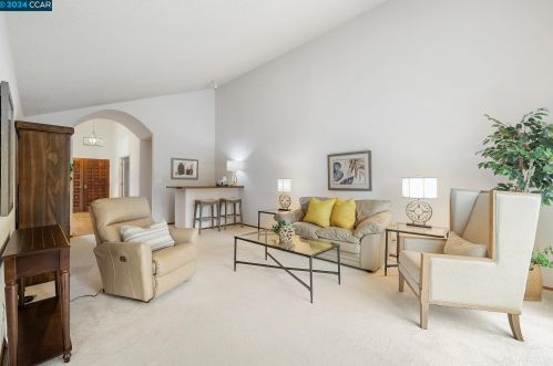 404 Saddlebrook Ln, Concord CA  94523-1614 exterior