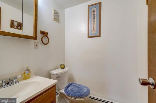 322 Ellis Ave, Trenton NJ  08638-3948 exterior