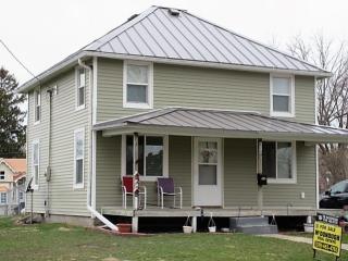 624 Sycamore St, Monticello, IA 52310-1219