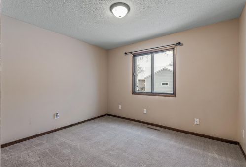 5106 148th St, Saint Paul MN  55124-6923 exterior