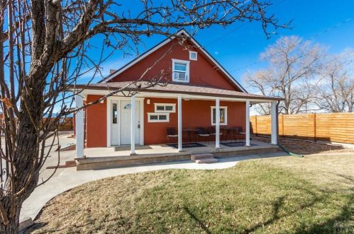 315 Bradford Ave, Pueblo, CO 81003-3325