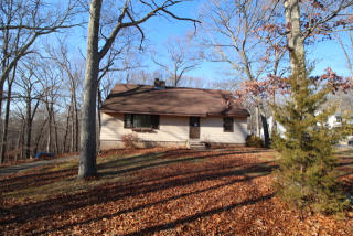 40 Roast Meat Hill Rd, Deep River, CT 06419-1431