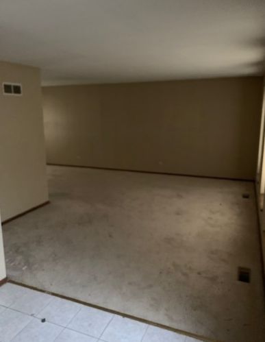 701 Oxford Ave, Matteson, IL 60443-1659