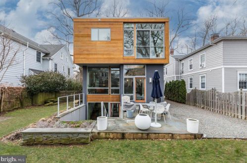 31 Maple St, Princeton NJ  08542-3850 exterior